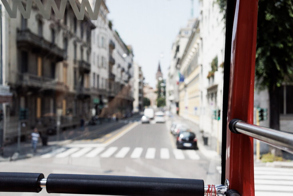 20140621-Italy-Milano-Projekt-Hop-On-Hop-Off-Sightseeing-Linie-B-Blue-S-0011-DxOFP.jpg